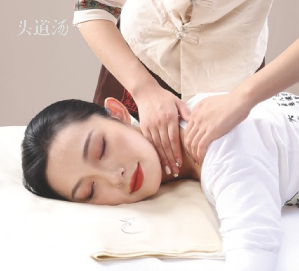 6. CLASSIC : Full Body Herbal Revitalisation (150 mins) – RM399